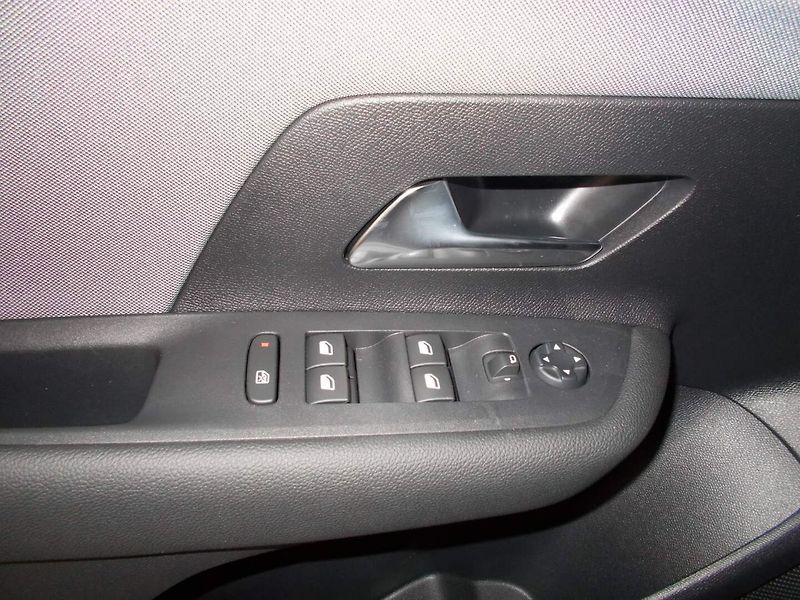 Opel Mokka (2026) Edition 1.2 TURBO (100 kW/136 - fotka 20 z 29