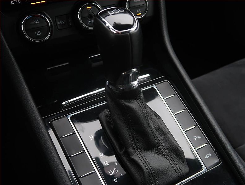 Škoda Superb (2016) Style Plus 2.0 TDI, Automat - fotka 13 z 24