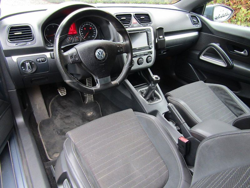 Volkswagen Scirocco (2009) 2.0 TDI 103kW TOP QUALITY - fotka 13 z 33