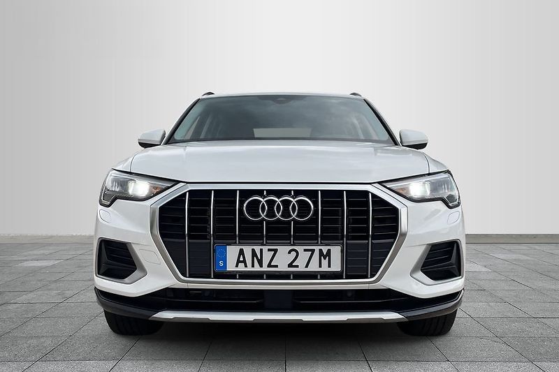 Audi Q3 35TFSI S Tronic Cockpit LED AC - fotka 2 z 15