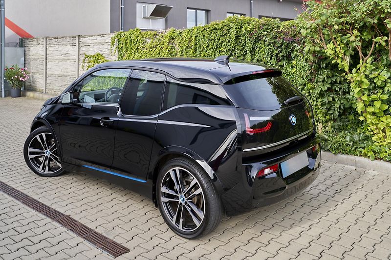 BMW i3 (2020) Elektro - fotka 2 z 26