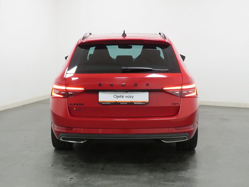 Škoda Superb - fotka 6 z 25