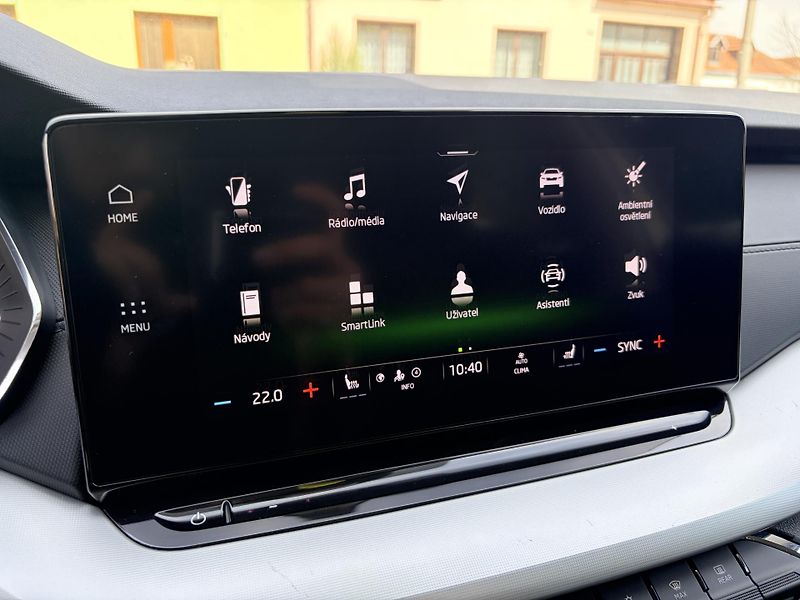 Škoda Octavia 2.0TDI DSG 4x4 STYLE - fotka 25 z 44