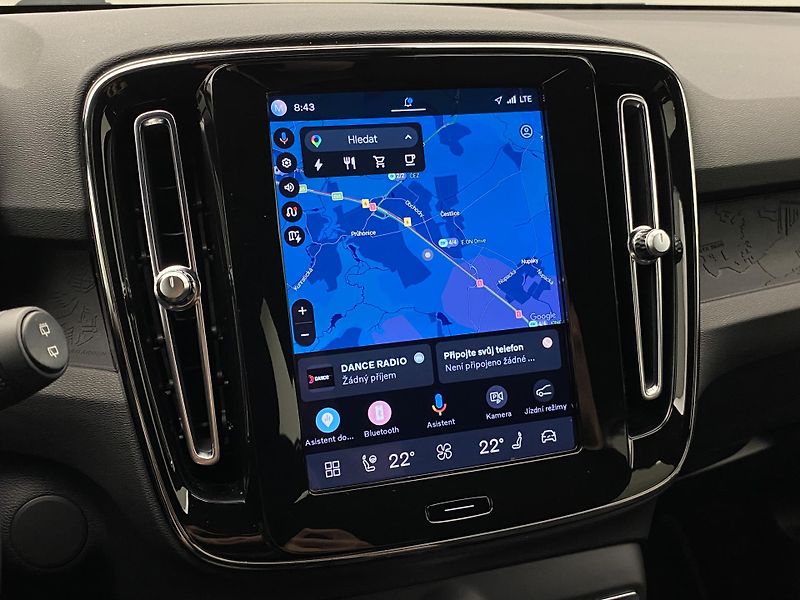 Volvo XC40 PURE ELECTRIC RECHARGE PLUS CZ - fotka 8 z 52