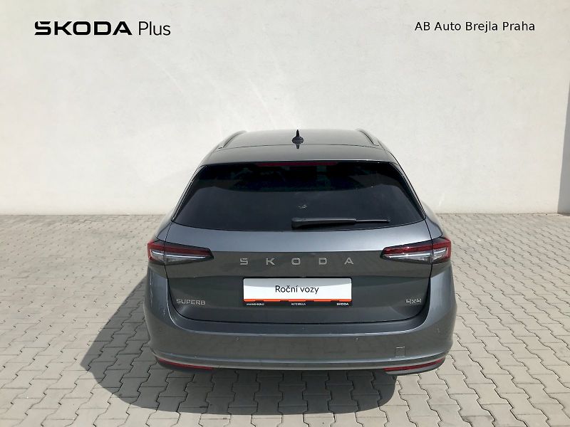 Škoda Superb (2024) COMBI L K TD 142/2.0 A7A - fotka 18 z 26