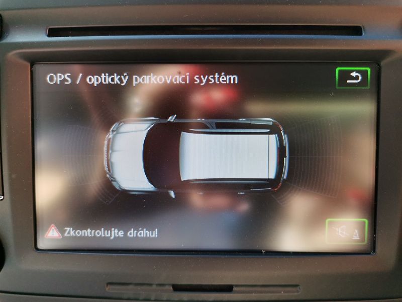 Škoda Yeti (2014) 2.0TDi 103kw DSG 4x4 Elegance - fotka 23 z 27