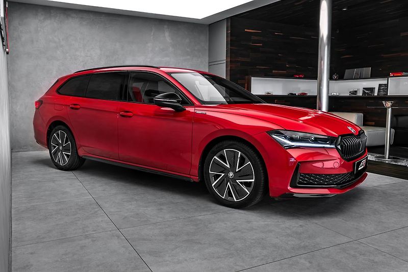 Škoda Superb Sportline 2,0TDI DSG Masáže - fotka 4 z 21