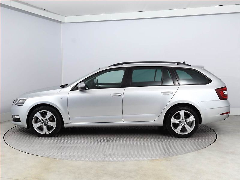 Škoda Octavia (2017) Ambition Plus 1.6 TDI, Navi - fotka 3 z 15