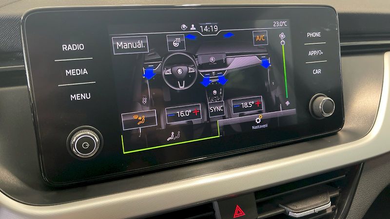 Škoda Scala (2020) Style 1.6 TDI 85kW - fotka 28 z 30