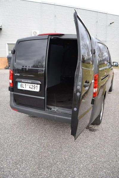 Mercedes-Benz Vito  7G automat najeto 25 t. km  - fotka 31 z 39