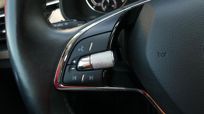 Škoda Scala 1,5TSI Style - fotka 11 z 24