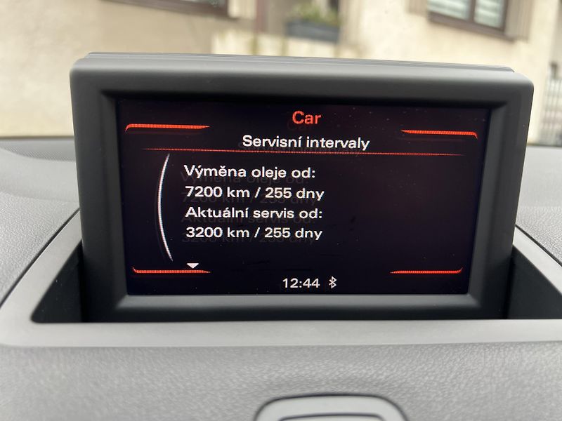 Audi A1 1.2TFSI 63KW,KůŽE,NAVI,2xALU - fotka 38 z 42