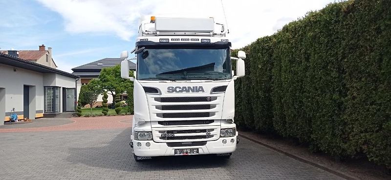 Scania (2017) R580 V8 8x4 valník + HR EURO 6 - fotka 9 z 18