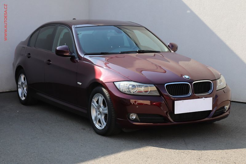 BMW Řada 3 (2010) 2.0d - fotka 1 z 3
