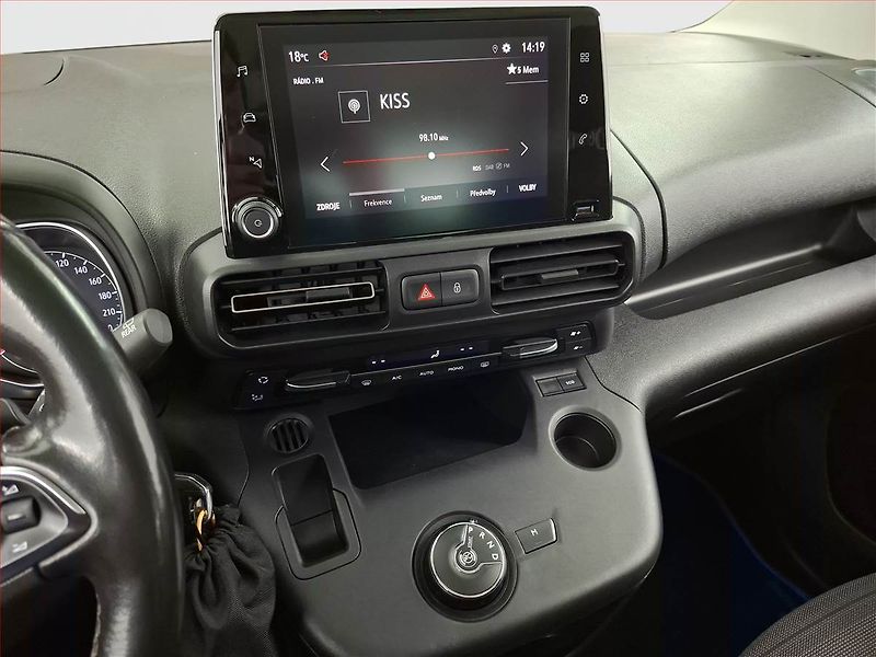 Opel Combo (2023) Elegance 1.5 CDTI, 5Míst, ČR - fotka 12 z 19