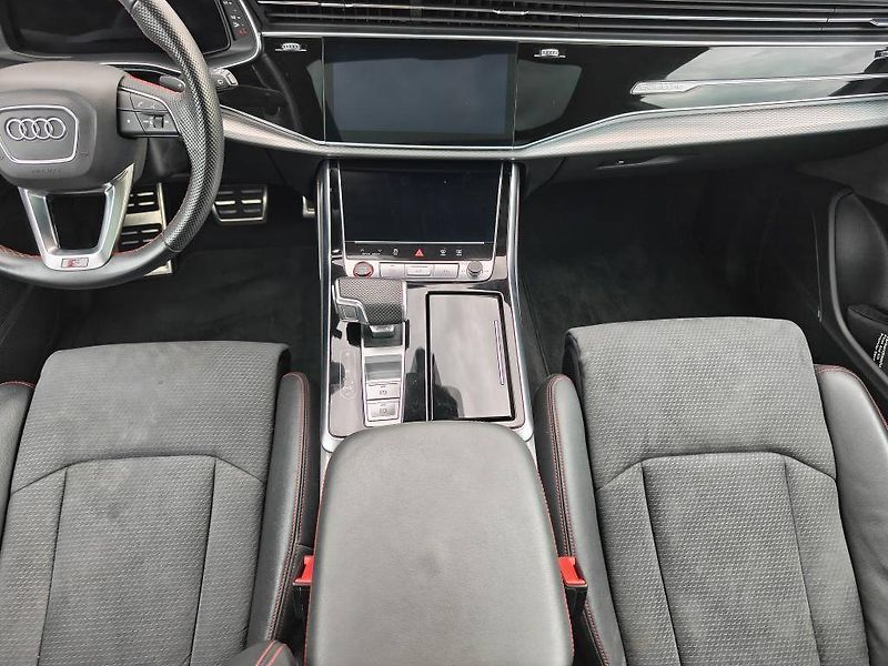 Audi Q8 SQ8 SUV Quattro 8TT 4,0TFSI - fotka 10 z 27