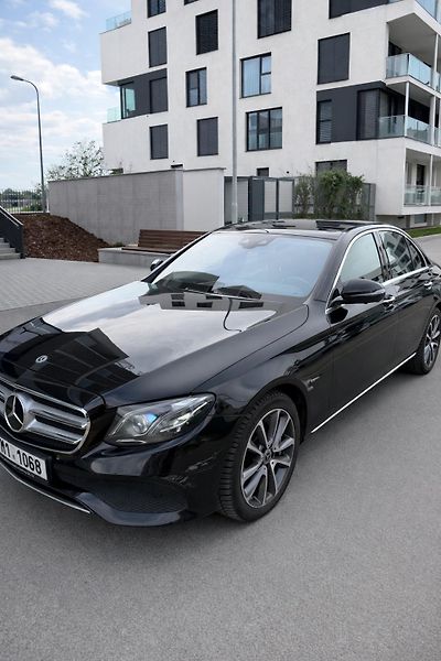 Mercedes-Benz Třídy E (2019) - fotka 4 z 12