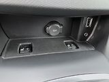 Peugeot 308 2.0 HDI 110 kW navi. serviska - náhled 21