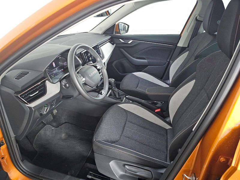 Škoda Kamiq (2025) 1.0TSI 85kW TOP Selection DSG - fotka 6 z 33