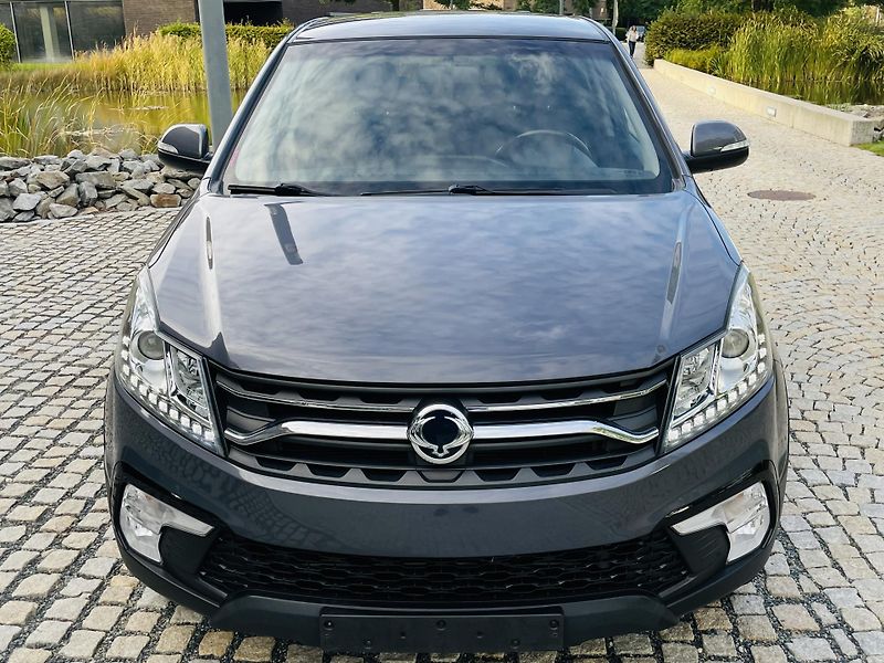 SsangYong Korando 2.0i MAN 1.MAJ SERVISKA TAŽNÉ - fotka 6 z 41