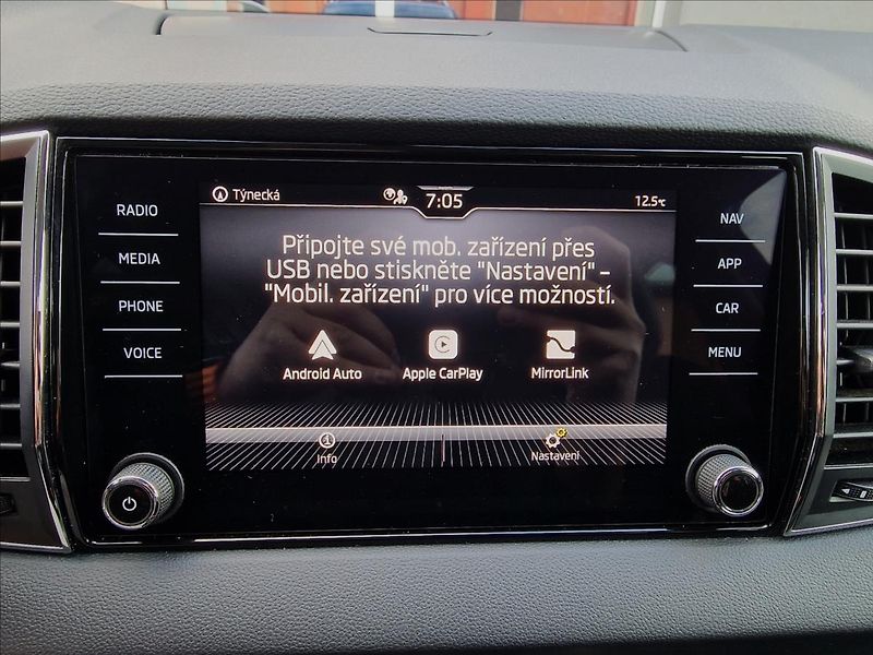 Škoda Karoq 2.0 TDI Style, ČR,1.Majitel - fotka 29 z 50