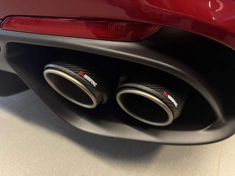 Alfa Romeo Giulia (2026) Quadrifoglio 2.9 V6 BiTurbo 52 - fotka 25 z 26