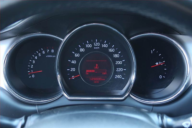 Kia Ceed (2015) 1.6 GDI, Serv.kniha, Tempomat - fotka 11 z 21
