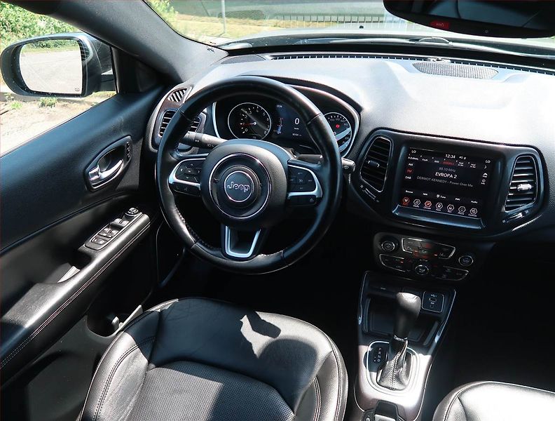 Jeep Compass (2021) 1.3 T-GDI - fotka 7 z 22
