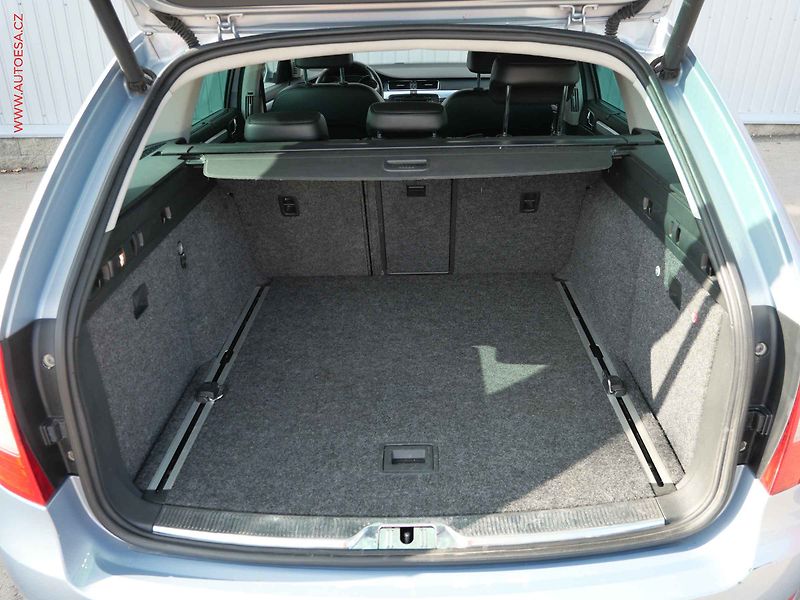 Škoda Superb (2012) 2.0TDi 4x4, Elegance, DSG - fotka 7 z 28