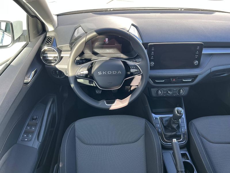 Škoda Fabia (2026) Classic 5MP 1,0TSI - fotka 4 z 6