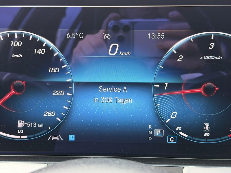 Mercedes-Benz Třídy E E 220 d T 9G-TRONIC Avantgarde - fotka 31 z 36