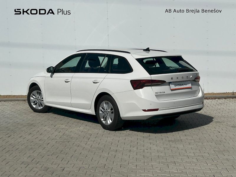 Škoda Octavia (2023) COMBI AMBITION 2.0TDI 110kW 6° - fotka 8 z 26