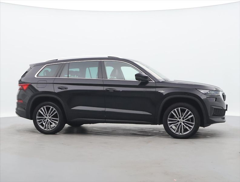 Škoda Kodiaq 2,0 TSI 140kW L&K 4x4 DSG CZ D - fotka 8 z 28