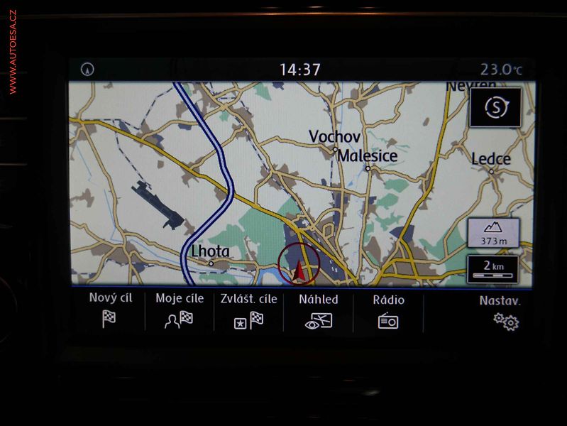 Volkswagen Polo (2016) 1.4i, Navi - fotka 15 z 19