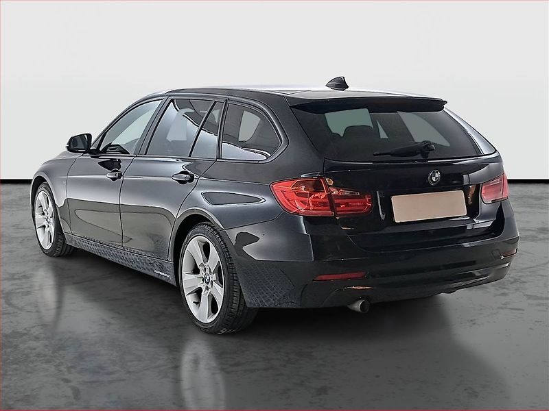 BMW Řada 3 (2013) 318 d, Serv.kniha, Tempomat - fotka 4 z 22