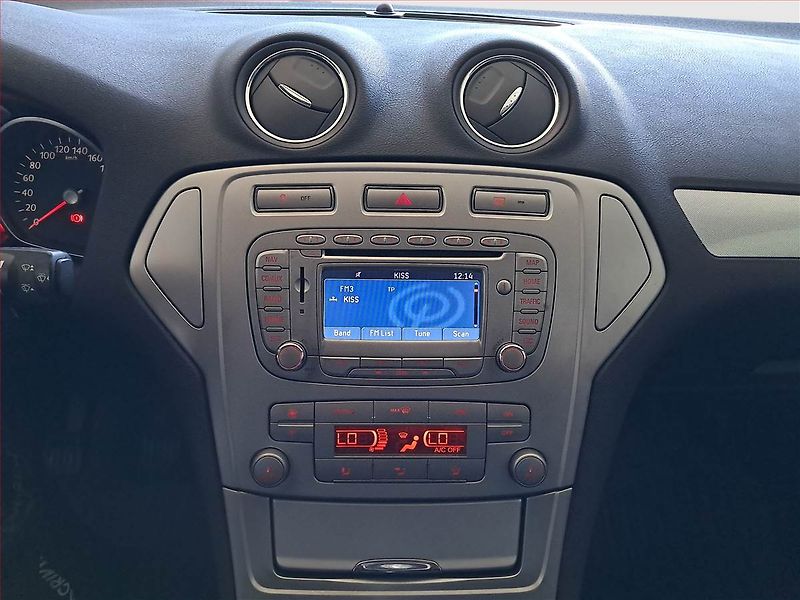 Ford Mondeo (2008) 2.0 TDCi, po STK, Tažné - fotka 12 z 14