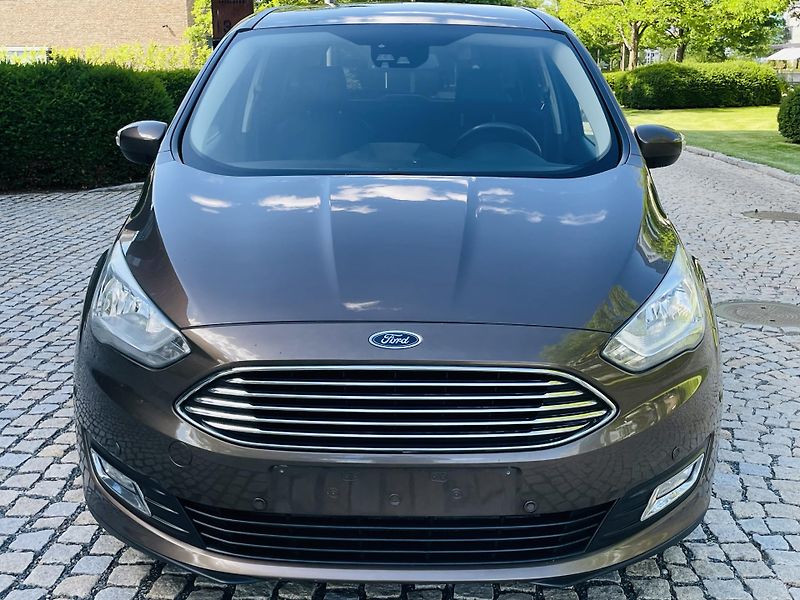 Ford Grand C-MAX 2.0TDCi MAN TAŽNÉ 1MAJITEL - fotka 7 z 50