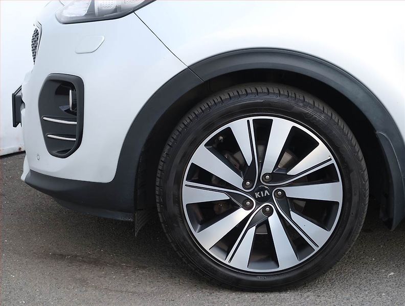 Kia Sportage (2018) 1.6 T-GDI, 4X4, Automat, ČR - fotka 15 z 22