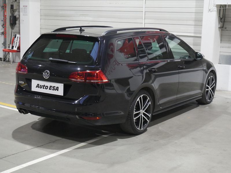 Volkswagen Golf (2016) 2.0 TDi, GTD, DSG, bixen, - fotka 4 z 20