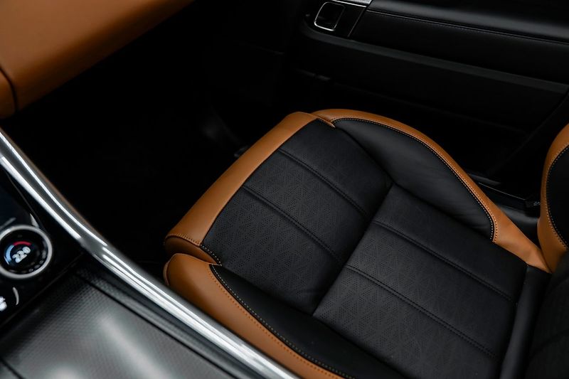 Land Rover Range Rover Sport - fotka 14 z 28