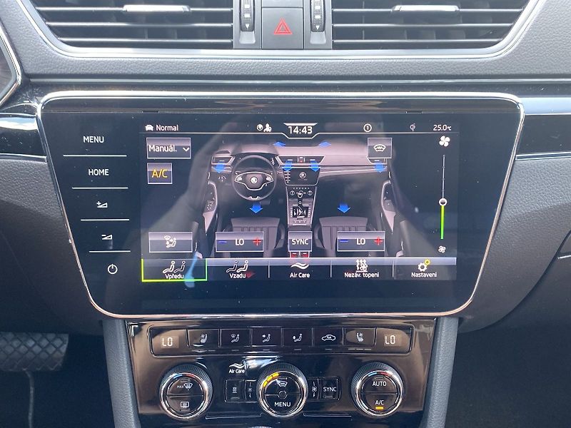 Škoda Superb (2022) 2.0 TSI 206kW 4x4 DSG L&K - fotka 15 z 41