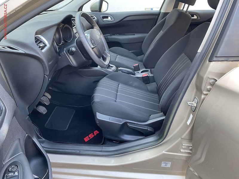 Citroën C4 (2013) 1.4 VTi, ČR, AC, tempo - fotka 9 z 16