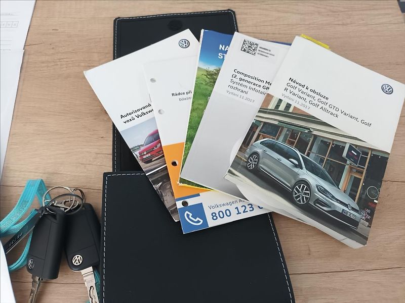 Volkswagen Golf 1,0 TSI,ČR,1MAJ,RADAR,LED,DPH - fotka 38 z 42