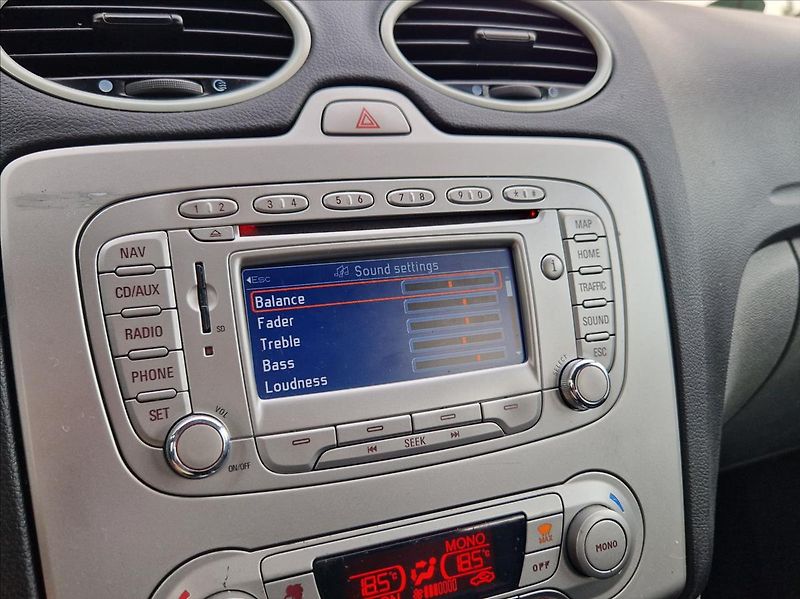 Ford Focus 1,6 TDCi NOVÉTURBO SERVI TAŽNÉ - fotka 25 z 29