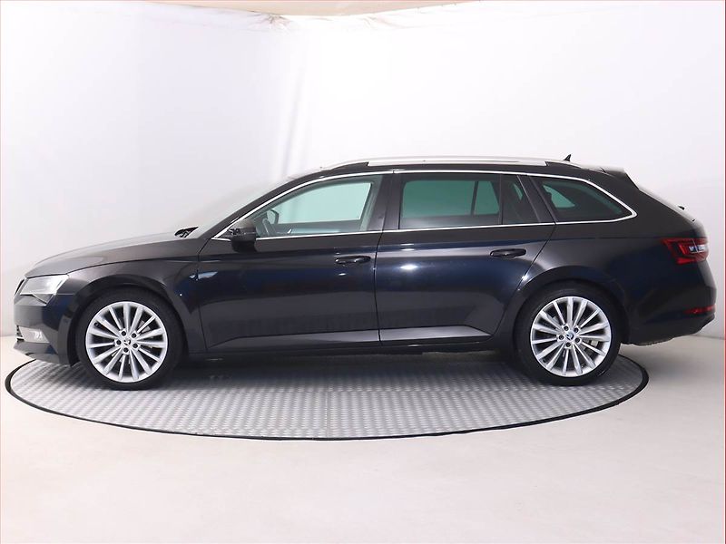 Škoda Superb (2015) 2.0 TDI 4x4, 4X4, Automat - fotka 3 z 21
