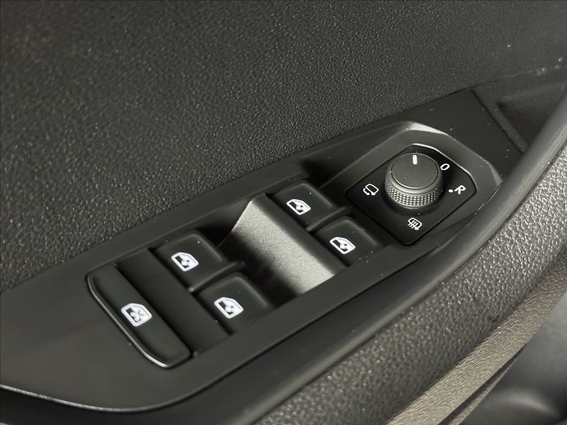 Škoda Karoq 1,5 TSi  Style Virtual Kessy M - fotka 20 z 47