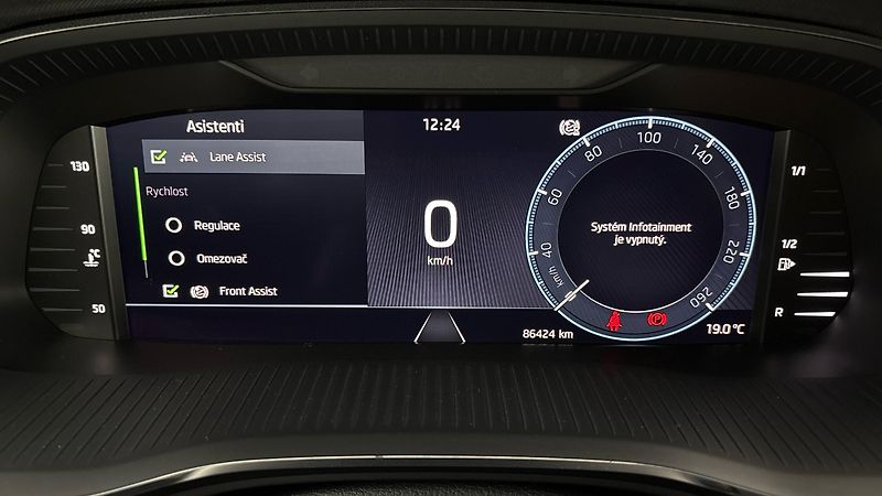 Škoda Octavia 2.0 TDI Ambition Combi - fotka 10 z 24