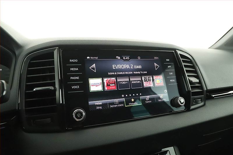 Škoda Karoq (2025) 1.5 TSI, SPORTLINE, AUTOMAT - fotka 9 z 20