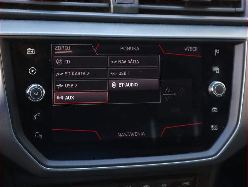 Seat Arona (2019) 1.0 TSI, Serv.kniha, Navi - fotka 19 z 19