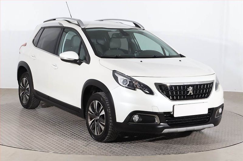 Peugeot 2008 (2018) 1.2 PureTech, Automat - fotografie inzerátu